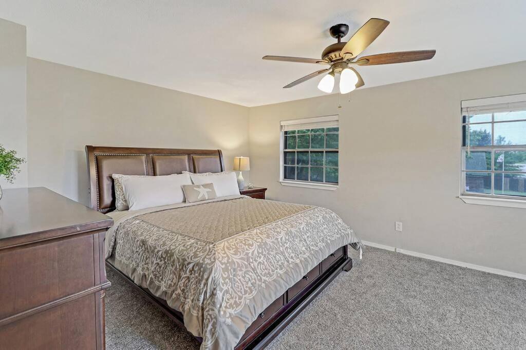 Cozy House Saginaw Tx 3Br 2Ba Sleeps 10 Just 12 Minutes Downtown Fort Worth 外观 照片