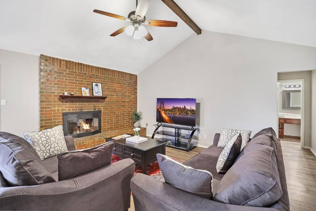 Cozy House Saginaw Tx 3Br 2Ba Sleeps 10 Just 12 Minutes Downtown Fort Worth 外观 照片