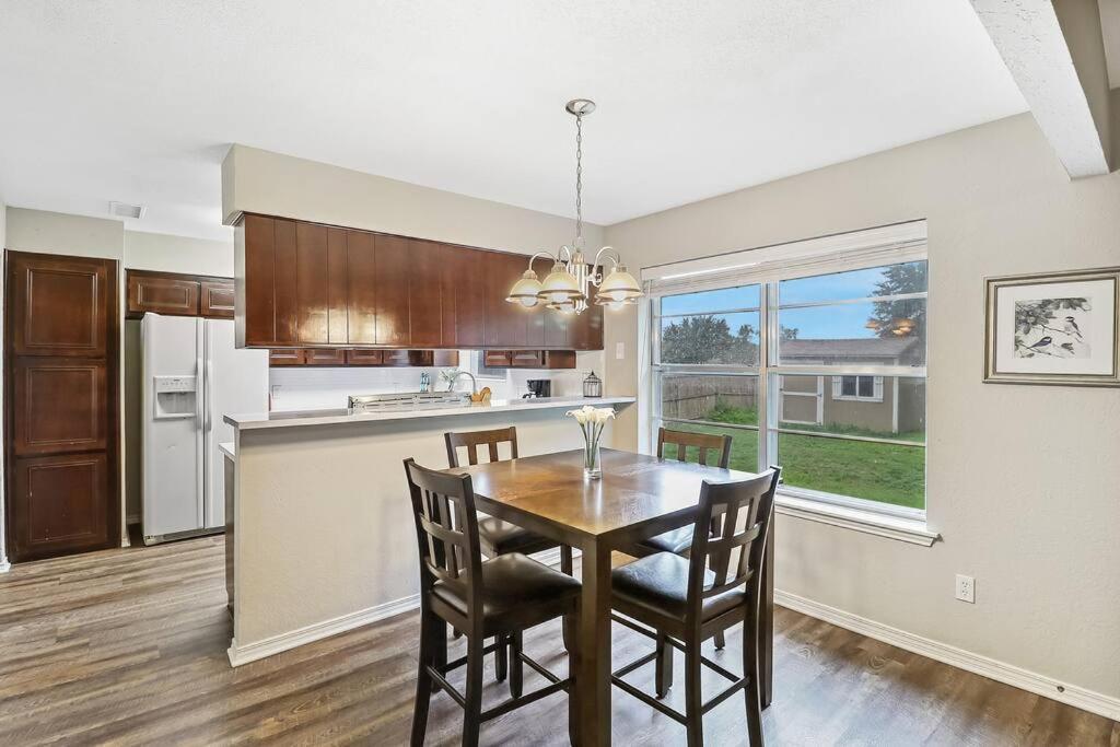 Cozy House Saginaw Tx 3Br 2Ba Sleeps 10 Just 12 Minutes Downtown Fort Worth 外观 照片